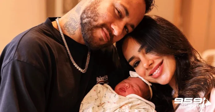 Neymar's girlfriend reveals she's pregnant with second daughter