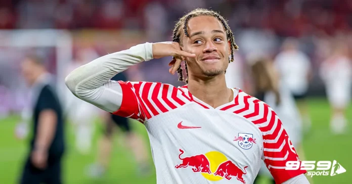RB Leipzig sign Dutch striker Xavi Simons on loan from PSG